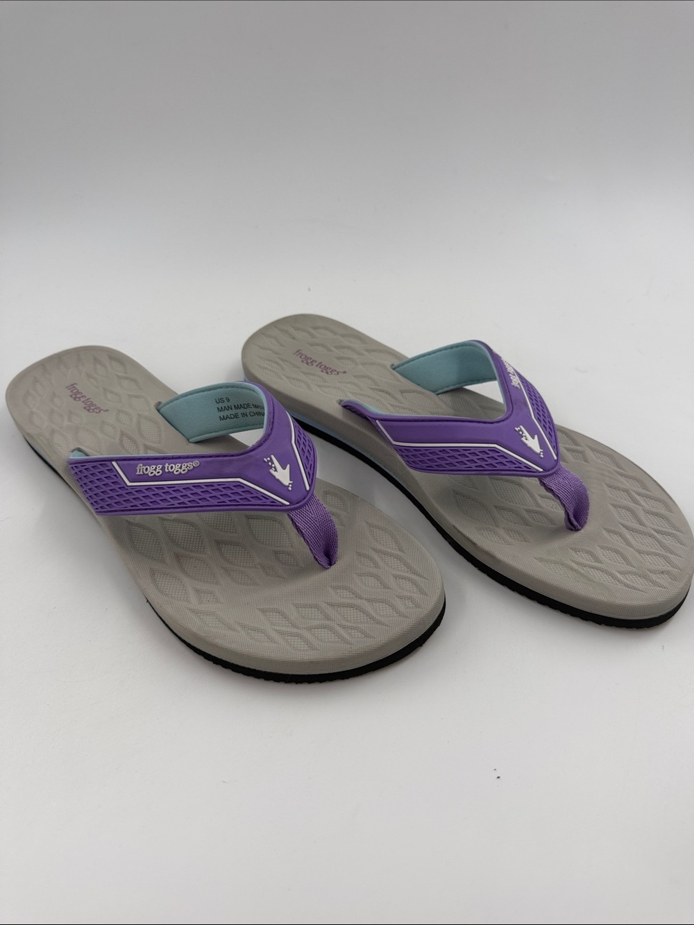 Frogg Toggs Flipped Out 2.0 Flip Flops Women's Size 9.0 Water-Resistant Sandals